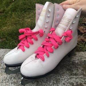 Youth size skates. Size 4